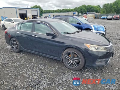 Czwarte zdjęcie samochodu z boku: 2017 HONDA ACCORD SPORT SPECIAL EDITION VIN:1HGCR2F1XHA184241 - miniatura