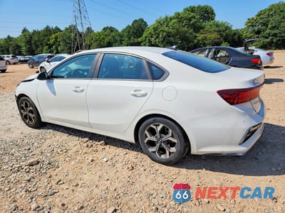 Drugie zdjęcie samochodu z przodu: 2019 KIA FORTE LXS VIN:3KPF24ADXKE069415 - miniatura
