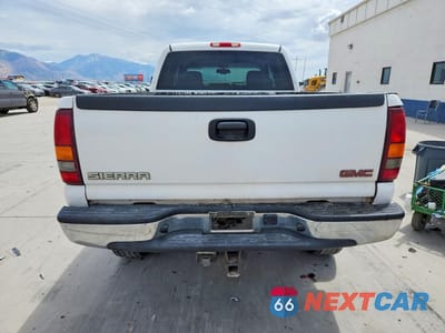 Zdjęcie 6 z 12 samochodu: 2003 GMC SIERRA K1500 HEAVY DUTY VIN:1GTGK13UX3F125392 - miniatura