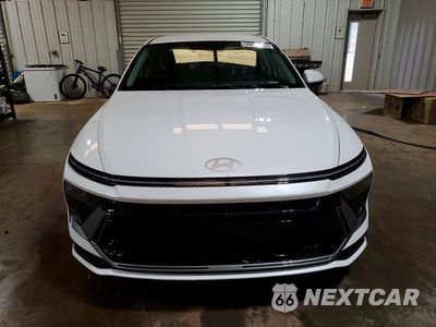 Piąte zdjęcie samochodu w środku: 2026 HYUNDAI SONATA HYBRID BLUE VIN:KMHL24JJ6TA160884 - miniatura