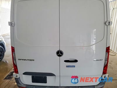 Zdjęcie 10 z 14 samochodu: 2023 MERCEDES-BENZ SPRINTER 2500 DELIVERY VAN VIN:W1Y4KBHY1PT122940 - miniatura
