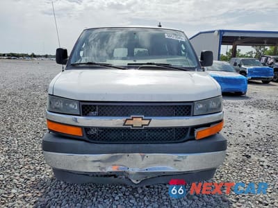 Piąte zdjęcie samochodu w środku: 2017 CHEVROLET EXPRESS G3500 LT VIN:1GAZGPFF4H1132961 - miniatura