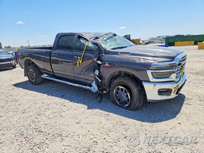 Czwarte zdjęcie samochodu z boku: 2025 RAM 2500 LARAMIE VIN:3C63R5KL4SG501065 - miniatura