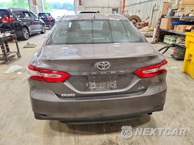 Zdjęcie 6 z 12 samochodu: 2019 TOYOTA CAMRY LE VIN:4T1B11HK3KU753112 - miniatura