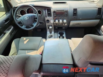 Zdjęcie 8 z 12 samochodu: 2010 TOYOTA TUNDRA CREWMAX SR5 VIN:5TFEM5F16AX004473 - miniatura
