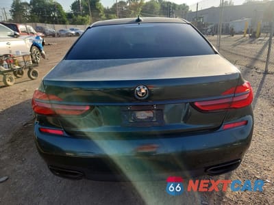Zdjęcie 6 z 12 samochodu: 2018 BMW 750 XI VIN:WBA7F2C50JB238725 - miniatura