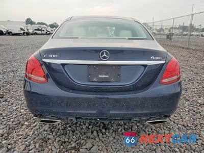 Zdjęcie 6 z 13 samochodu: 2015 MERCEDES-BENZ C 300 4MATIC VIN:55SWF4KB5FU078989 - miniatura