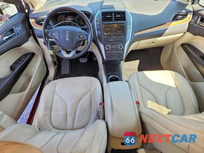 Zdjęcie 8 z 13 samochodu: 2015 LINCOLN MKC VIN:5LMCJ2A91FUJ47473 - miniatura