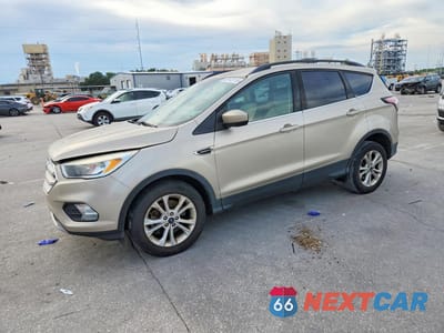 2018 FORD ESCAPE SE 1FMCU9GD8JUA66378 - główne zdjęcie licytacji z USA - miniatura
