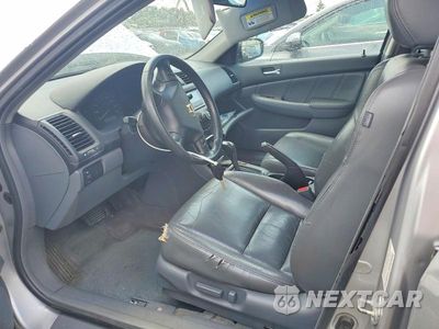 Zdjęcie 7 z 12 samochodu: 2006 HONDA ACCORD EX VIN:1HGCM56846A181958 - miniatura