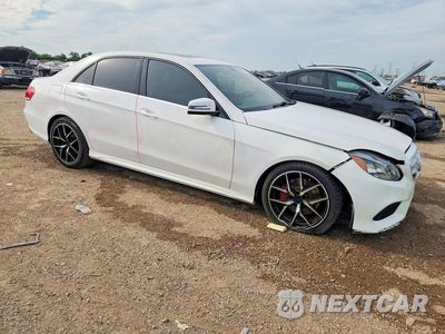 Czwarte zdjęcie samochodu z boku: 2016 MERCEDES-BENZ E 350 4MATIC VIN:WDDHF8JB9GB179692 - miniatura