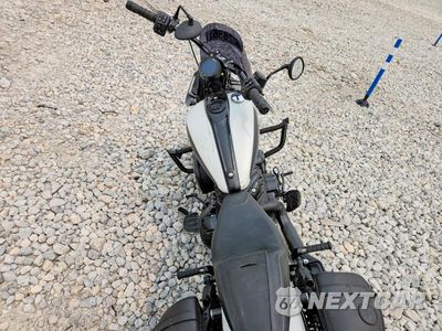Zdjęcie 6 z 9 samochodu: 2024 INDIAN MOTORCYCLE CO. SPORT CHIEF VIN:56KDSDBH0R3016646 - miniatura