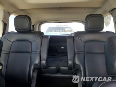 Zdjęcie 10 z 13 samochodu: 2025 LINCOLN AVIATOR VIN:5LM5J6WC5SGL23437 - miniatura