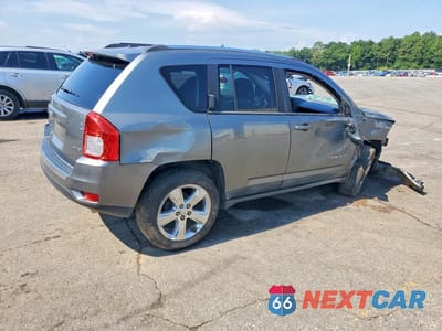 Trzecie zdjęcie samochodu z tyłu: 2011 JEEP COMPASS LIMITED VIN:1J4NT5FB7BD289340 - miniatura