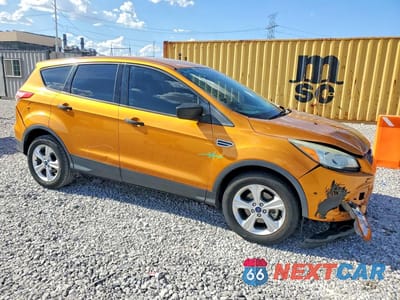 Czwarte zdjęcie samochodu z boku: 2016 FORD ESCAPE S VIN:1FMCU0F78GUA11882 - miniatura