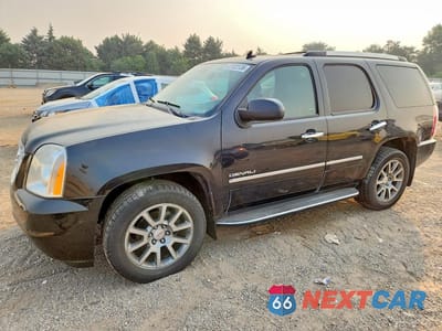 2013 GMC YUKON DENALI 1GKS2EEF4DR209289 - główne zdjęcie licytacji z USA - miniatura