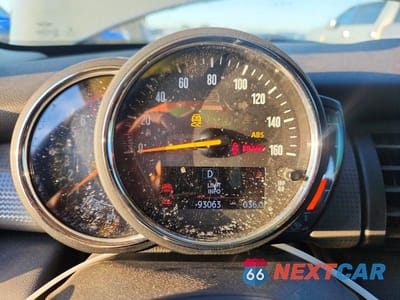 Zdjęcie 9 z 13 samochodu: 2020 MINI COOPER VIN:WMWXU7C08L2L60470 - miniatura