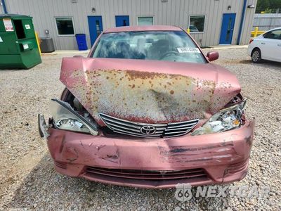 Piąte zdjęcie samochodu w środku: 2005 TOYOTA CAMRY LE VIN:4T1BE32K95U400533 - miniatura