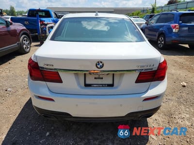 Zdjęcie 6 z 12 samochodu: 2015 BMW 750 LXI VIN:WBAYF8C52FD655167 - miniatura