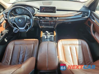 Zdjęcie 8 z 13 samochodu: 2015 BMW X5 XDRIVE35I VIN:5UXKR0C53F0K52225 - miniatura