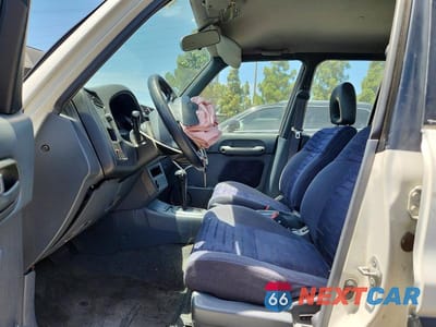 Zdjęcie 7 z 12 samochodu: 1997 TOYOTA RAV4 BASE VIN:JT3GP10V3V0018659 - miniatura