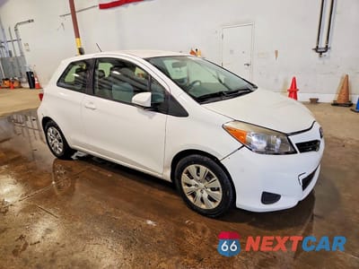 Czwarte zdjęcie samochodu z boku: 2014 TOYOTA YARIS 3-DOOR LE VIN:JTDJTUD30ED594662 - miniatura