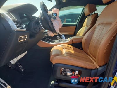 Zdjęcie 7 z 13 samochodu: 2021 BMW X5 XDRIVE45E VIN:5UXTA6C03M9F96619 - miniatura