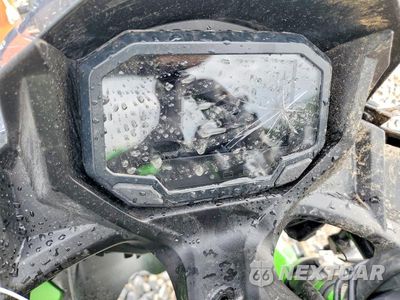 Zdjęcie 7 z 10 samochodu: 2025 KAWASAKI EX650 P VIN:ML5EXEP19SDAD7162 - miniatura
