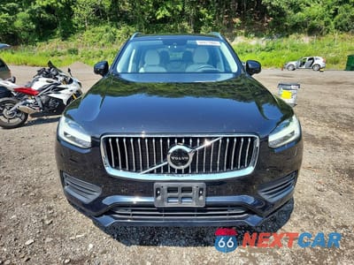 Piąte zdjęcie samochodu w środku: 2021 VOLVO XC90 T6 MOMENTUM VIN:YV4A22PK6M1717209 - miniatura