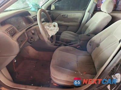Zdjęcie 7 z 12 samochodu: 2001 TOYOTA CAMRY LE VIN:4T1BG22K41U042823 - miniatura