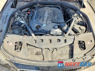 Zdjęcie 11 z 13 samochodu: 2015 BMW 740 I VIN:WBAYA6C5XFD827027 - miniatura