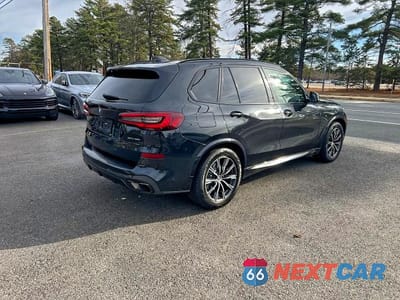 Czwarte zdjęcie samochodu z boku: 2021 BMW X5 XDRIVE40I VIN:5UXCR6C04M9G98133 - miniatura