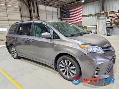 Czwarte zdjęcie samochodu z boku: 2020 TOYOTA SIENNA XLE 7-PASSENGER VIN:5TDDZ3DC9LS228111 - miniatura