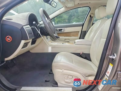 Zdjęcie 7 z 12 samochodu: 2009 JAGUAR XF SUPERCHARGED VIN:SAJWA07C691R01597 - miniatura