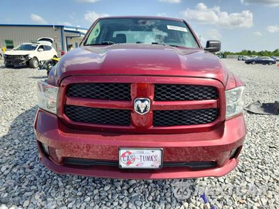 Piąte zdjęcie samochodu w środku: 2018 RAM 1500 ST VIN:1C6RR7KT1JS321958 - miniatura