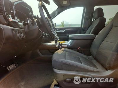 Zdjęcie 7 z 12 samochodu: 2025 CHEVROLET SILVERADO K1500 RST VIN:1GCUKEED5SZ225324 - miniatura