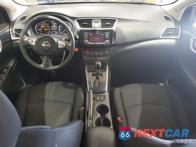 Zdjęcie 8 z 12 samochodu: 2016 NISSAN SENTRA SR VIN:3N1AB7AP7GY271563 - miniatura
