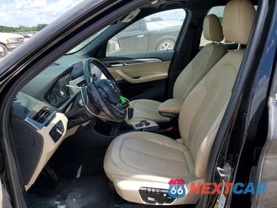Zdjęcie 7 z 12 samochodu: 2017 BMW X1 XDRIVE28I VIN:WBXHT3Z3XH4A55073 - miniatura