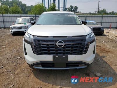 Piąte zdjęcie samochodu w środku: 2026 NISSAN PATHFINDER PLATINUM VIN:5N1DR3DJ5TC234418 - miniatura