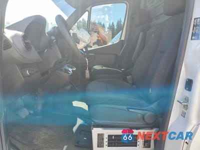 Zdjęcie 7 z 12 samochodu: 2019 MERCEDES-BENZ SPRINTER 3500/4500 VIN:WD3PF4CD0KP028372 - miniatura