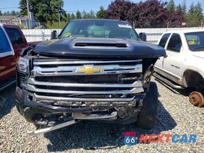 Piąte zdjęcie samochodu w środku: 2024 CHEVROLET SILVERADO K2500 HIGH COUNTRY VIN:1GC4YREY3RF216660 - miniatura