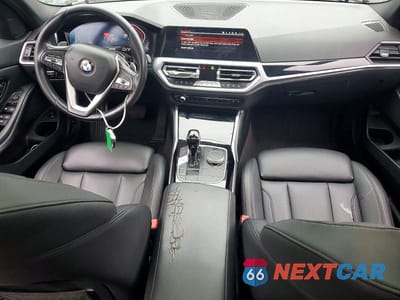 Zdjęcie 8 z 12 samochodu: 2019 BMW 330I VIN:WBA5R1C57KAJ98790 - miniatura