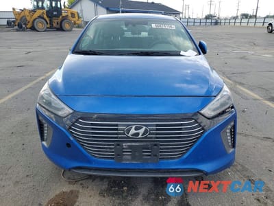 Piąte zdjęcie samochodu w środku: 2017 HYUNDAI IONIQ SEL VIN:KMHC75LC0HU035701 - miniatura