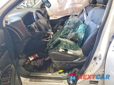 Zdjęcie 7 z 12 samochodu: 2017 MITSUBISHI OUTLANDER GT VIN:JA4JZ4AX5HZ067434 - miniatura