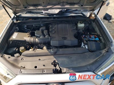 Zdjęcie 12 z 14 samochodu: 2018 TOYOTA 4RUNNER SR5 VIN:JTEBU5JR7J5534667 - miniatura