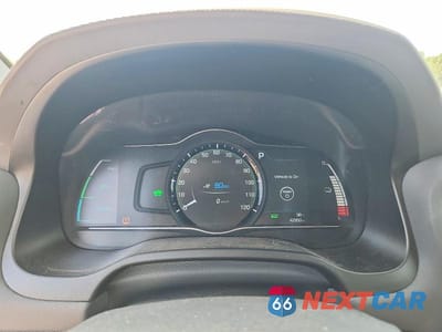 Zdjęcie 9 z 12 samochodu: 2018 HYUNDAI IONIQ ELECTRIC BASE VIN:KMHC75LH9JU027128 - miniatura
