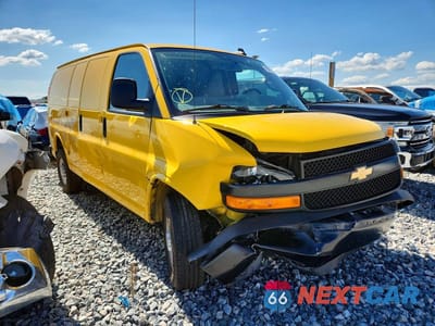 Czwarte zdjęcie samochodu z boku: 2024 CHEVROLET EXPRESS G2500 VIN:1GCWGAFP4R1182020 - miniatura