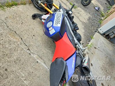 Zdjęcie 6 z 9 samochodu: 2021 APRILIA RSV4 1100 FACTORY VIN:ZD4KYUB0XMS000088 - miniatura