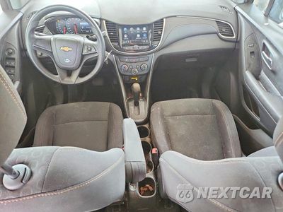 Zdjęcie 8 z 12 samochodu: 2018 CHEVROLET TRAX LS VIN:3GNCJKSB3JL336645 - miniatura
