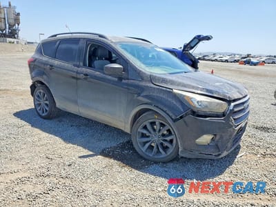 Czwarte zdjęcie samochodu z boku: 2019 FORD ESCAPE SE VIN:1FMCU0GD4KUB62649 - miniatura